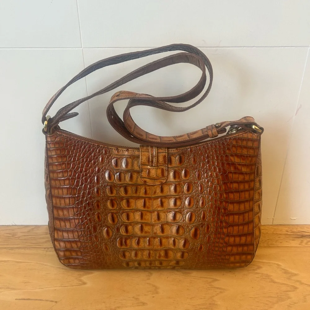 Brahmin Croc Shoulder Crossbody Bag Brown with Hang Tag Zipper Closure - Picture 3 of 6